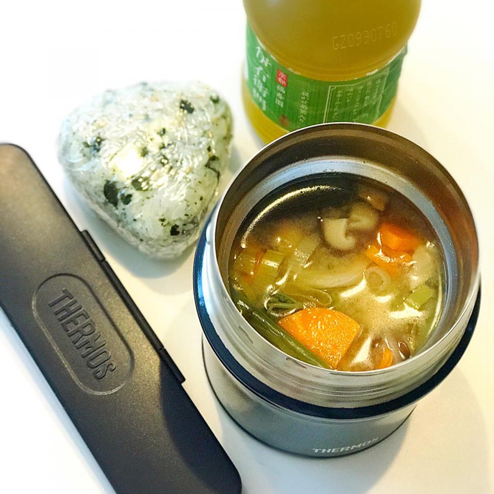 津軽「けの汁 」🍙わかめしらすチーズおにぎり #スープジャー弁当